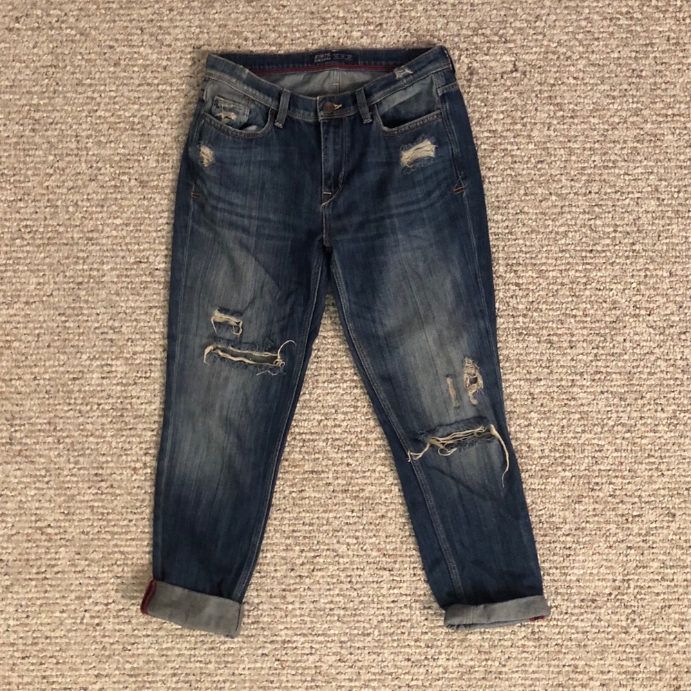 Zara Women’s Distressed & Ripped Boyfriend Jeans